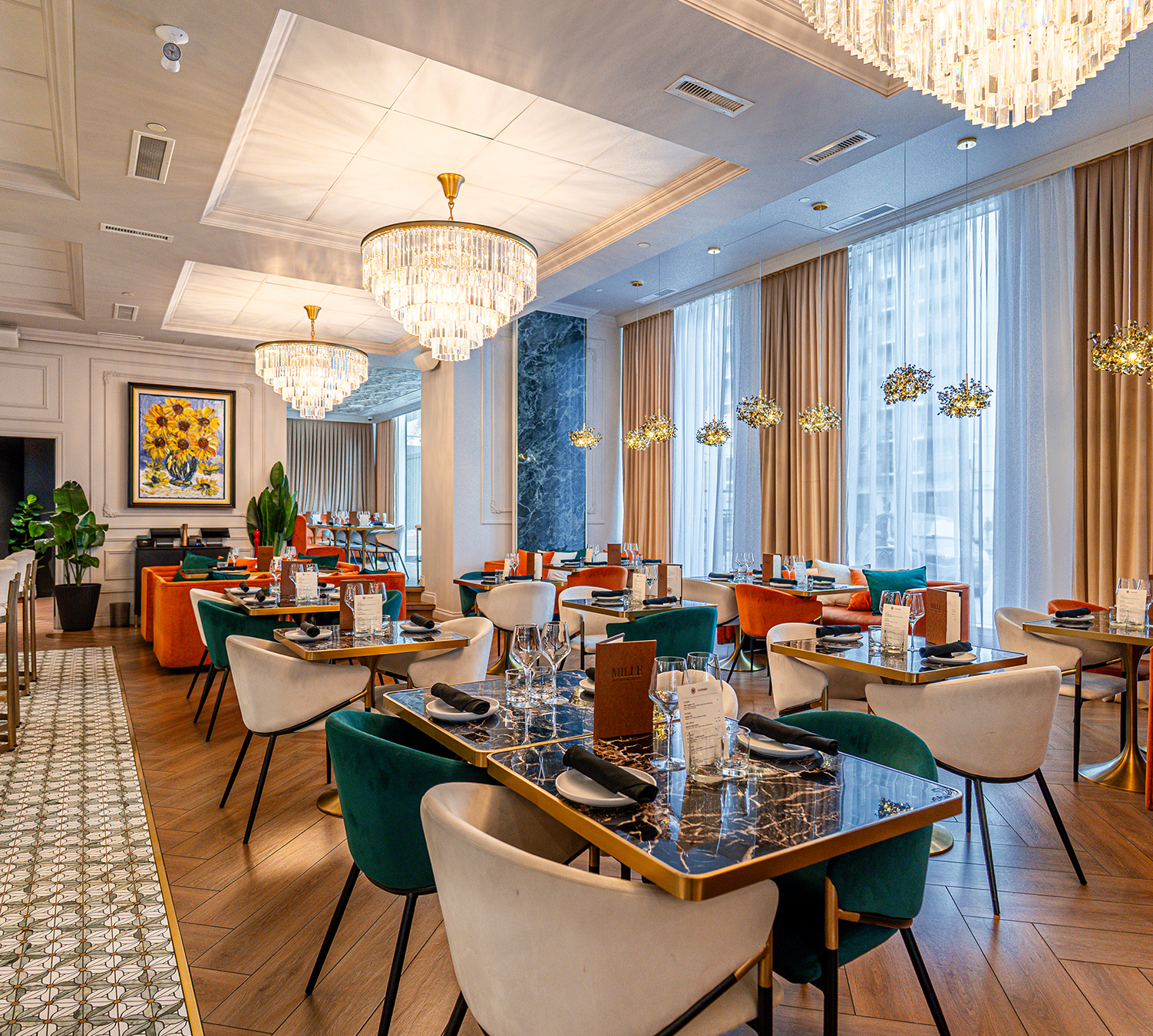 calgary-downtown-office-for-rent-restaurant-on-site-mille-2